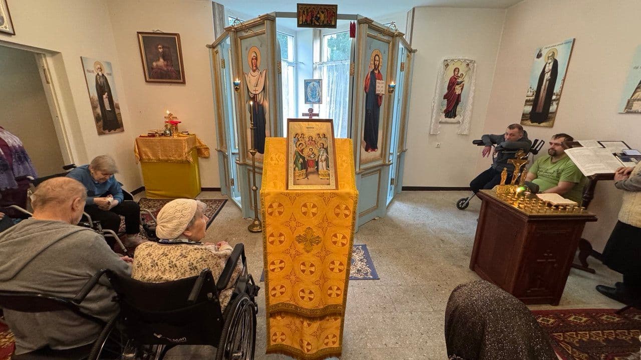 Jumaliku Liturgia pühale peaingel Miikaeli kirikus Narva-Jõesuu Hooldekodu juures