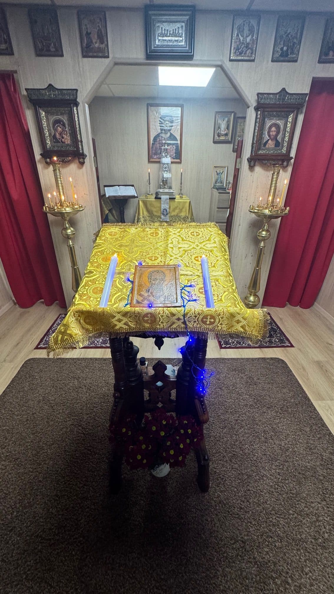 Püha Nikolaus, Lüükia Myra ülempiiskop, Imetegija.