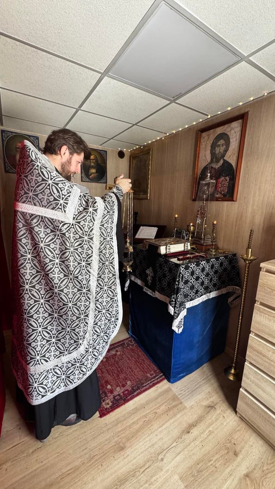 Suurpaastu 1. nädal. Utrenia, tunnid, izobrazitelnõje, õhtuteenistus.