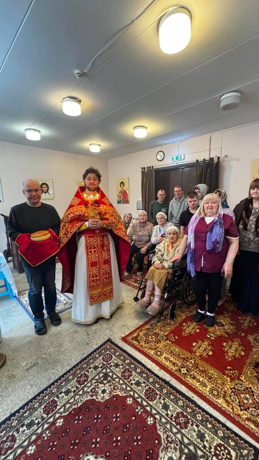 Lihavõttejumalateenistus Narva-Jõesuu linnas Holliduse juures asuvas peaingel Miikaeli kirikus