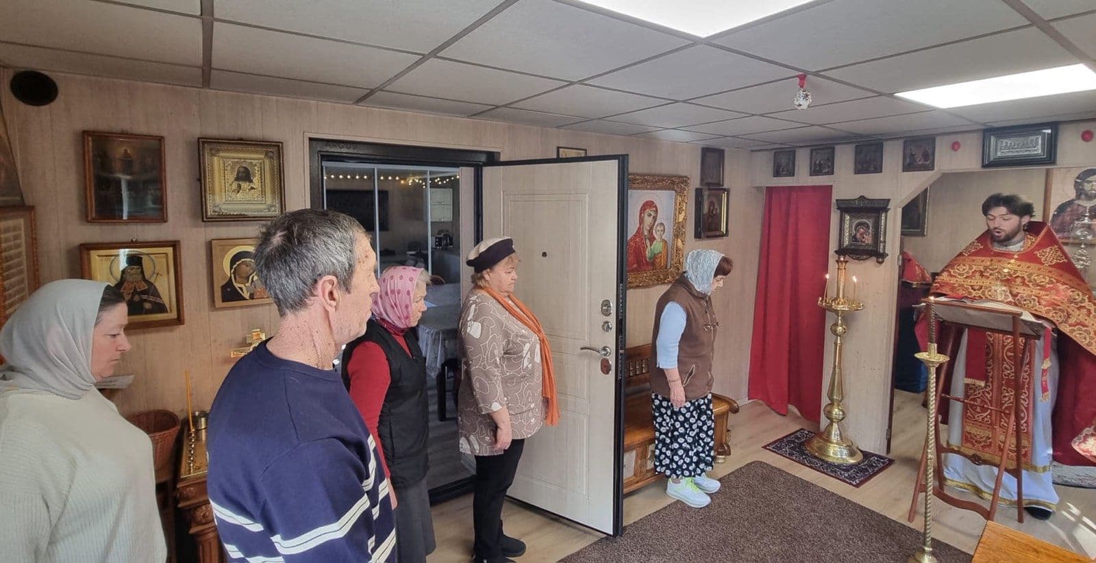 Nelipüha poolepüha – püha suurmärter Georgi Võidukandja, Jumaliku Liturgiia